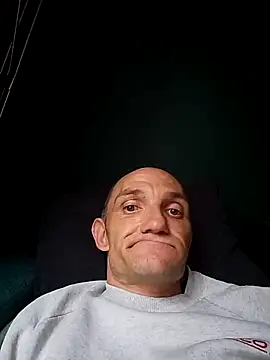 Machura online show from May 8, 2026, 11:04 am