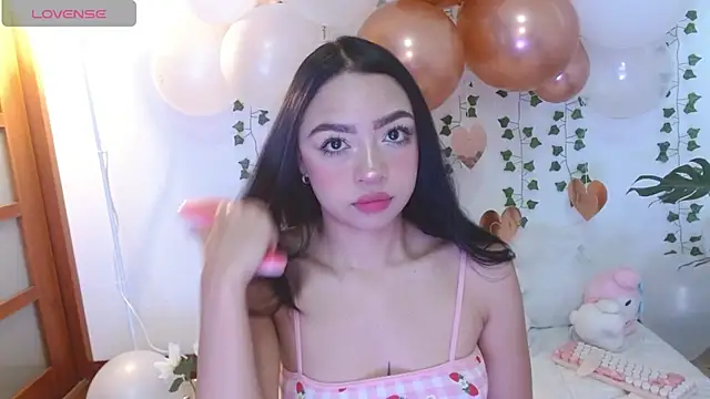 Snapshot of hellokitty__valery chatting on March 24, 2026, 10:37 pm hellokitty valery online show from March 24, 2026, 10:37 pm