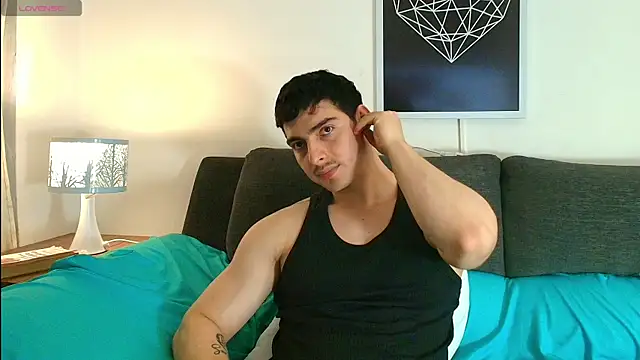 Snapshot of thomyafar chatting on September 11, 2025, 2:22 am thomyafar online show from September 11, 2025, 2:22 am