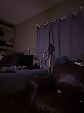 Snapshot of Polaroid_White chatting on March 4, 2025, 6:47 am Polaroid White online show from March 4, 2025, 6:47 am