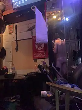 Snapshot of Polaroid_White chatting on March 5, 2025, 10:55 am Polaroid White online show from March 5, 2025, 10:55 am