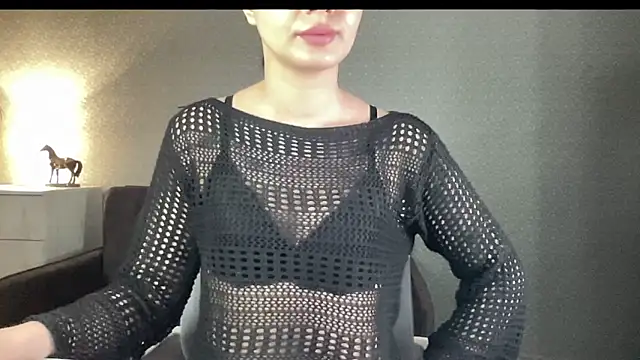 Just Scarlet  online show from March 23, 2026, 4:22 pm