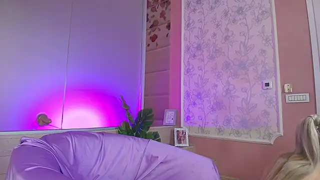 Snapshot of LexySinner chatting on March 10, 2025, 7:07 pm LexySinner online show from March 10, 2025, 7:07 pm