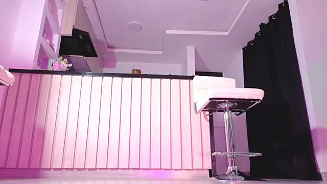 tatiana 10 online show from April 16, 2026, 5:41 am