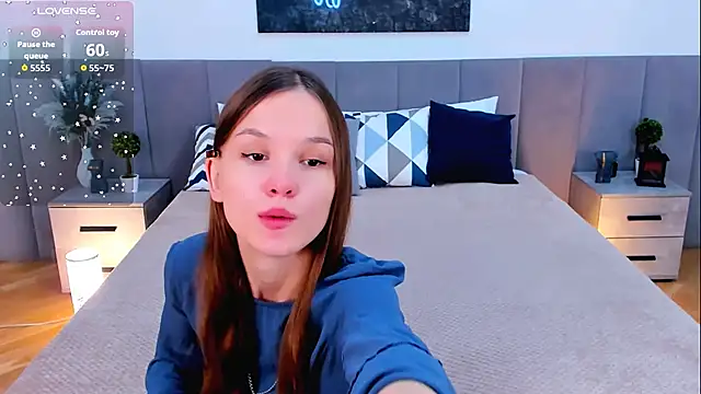 Snapshot of Amber_Rogers chatting on October 22, 2025, 6:02 am Amber Rogers online show from October 22, 2025, 6:02 am