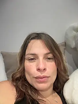 Snapshot of gynna_kimera chatting on October 23, 2025, 3:17 am gynna kimera online show from October 23, 2025, 3:17 am