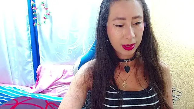 Gia leinn online show from October 12, 2025, 7:57 pm