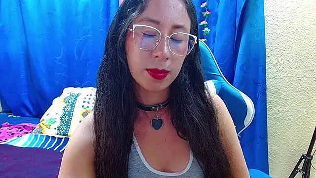 Snapshot of Gia_leinn chatting on May 16, 2026, 8:18 pm Gia leinn online show from May 16, 2026, 8:18 pm