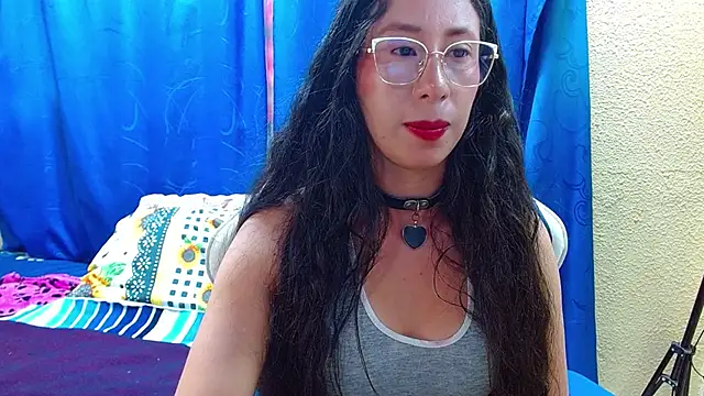 Snapshot of Gia_leinn chatting on May 16, 2026, 8:29 pm Gia leinn online show from May 16, 2026, 8:29 pm