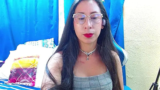 Snapshot of Gia_leinn chatting on June 18, 2026, 9:19 pm Gia leinn online show from June 18, 2026, 9:19 pm