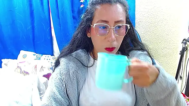 Gia leinn online show from August 6, 2026, 7:16 pm
