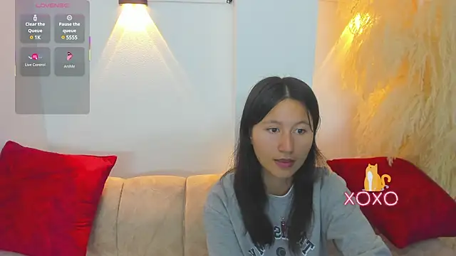 xoxo kiitty online show from March 9, 2025, 11:47 am