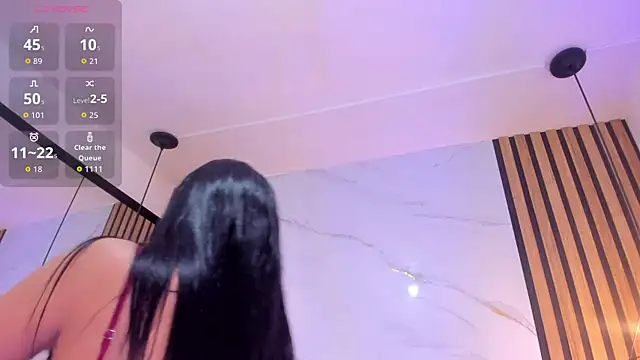 Madyson18 online show from May 23, 2026, 11:47 am