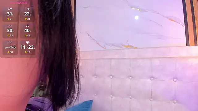 Madyson18 online show from June 9, 2026, 11:44 am