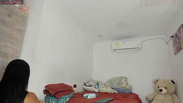 Snapshot of flor_herrera01 chatting on March 10, 2026, 5:12 am flor herrera01 online show from March 10, 2026, 5:12 am