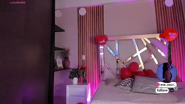 Snapshot of sweetviolet__ chatting on February 18, 2026, 12:34 pm sweetviolet online show from February 18, 2026, 12:34 pm