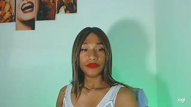 Snapshot of red_veltet chatting on September 17, 2025, 11:23 am red veltet online show from September 17, 2025, 11:23 am