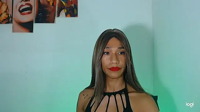 Snapshot of red_veltet chatting on October 28, 2025, 3:58 pm red veltet online show from October 28, 2025, 3:58 pm