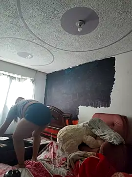 krolay16 online show from September 22, 2025, 5:26 pm