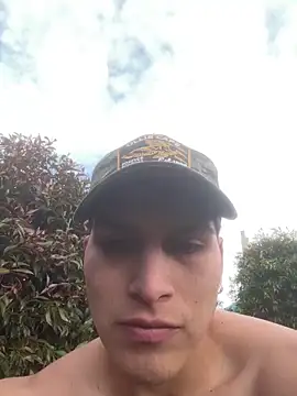 Snapshot of MaxxxSteil chatting on October 10, 2025, 10:31 pm MaxxxSteil online show from October 10, 2025, 10:31 pm