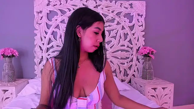 AnnieGibbyns online show from June 24, 2026, 8:30 pm
