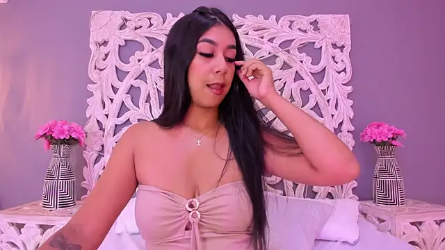 AnnieGibbyns online show from July 24, 2026, 8:29 pm
