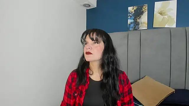 laura hotties online show from September 27, 2025, 12:54 pm