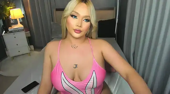 KylieSonique online show from March 7, 2025, 5:18 am