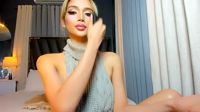 Snapshot of KylieSonique chatting on May 3, 2026, 2:06 am KylieSonique online show from May 3, 2026, 2:06 am
