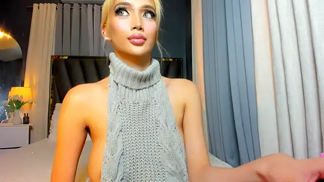 Snapshot of KylieSonique chatting on May 6, 2026, 1:47 am KylieSonique online show from May 6, 2026, 1:47 am