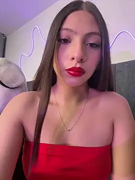 Dirty-Bunnyyy online show from May 8, 2026, 3:01 am