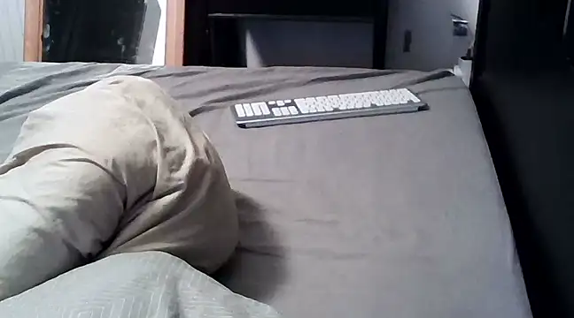 Snapshot of Gaybud chatting on March 14, 2025, 5:57 pm Gaybud online show from March 14, 2025, 5:57 pm