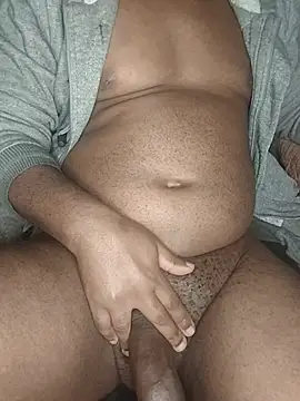 Snapshot of King_Masturbator chatting on May 17, 2026, 8:34 am King Masturbator online show from May 17, 2026, 8:34 am