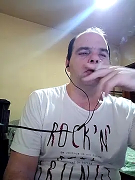 Jovissoares7ye online show from February 16, 2026, 2:40 am