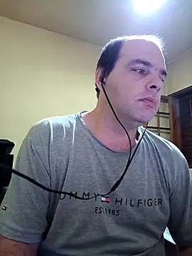 Snapshot of Jovissoares7ye chatting on April 17, 2026, 2:25 am Jovissoares7ye online show from April 17, 2026, 2:25 am