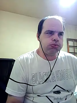 Snapshot of Jovissoares7ye chatting on April 18, 2026, 2:26 am Jovissoares7ye online show from April 18, 2026, 2:26 am