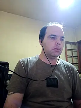 Snapshot of Jovissoares7ye chatting on April 19, 2026, 2:33 am Jovissoares7ye online show from April 19, 2026, 2:33 am