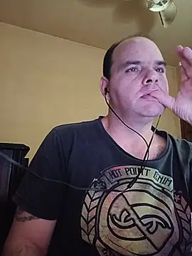 Snapshot of Jovissoares7ye chatting on May 11, 2026, 4:40 am Jovissoares7ye online show from May 11, 2026, 4:40 am