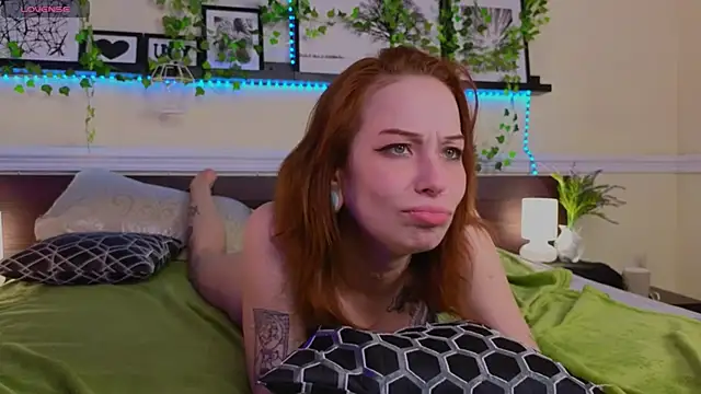 AliceTempt online show from March 10, 2025, 10:48 am