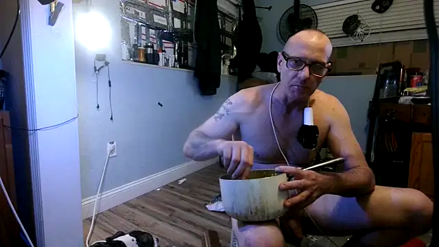 Snapshot of PornStro921 chatting on October 15, 2025, 9:31 am PornStro921 online show from October 15, 2025, 9:31 am