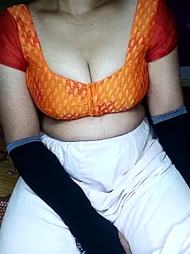 Snapshot of geetha_telugu_kan277 chatting on September 24, 2025, 5:27 pm geetha telugu kan277 online show from September 24, 2025, 5:27 pm