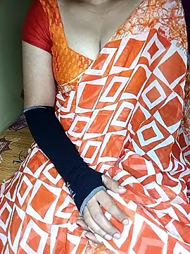 Snapshot of geetha_telugu_kan277 chatting on October 29, 2025, 4:31 pm geetha telugu kan277 online show from October 29, 2025, 4:31 pm