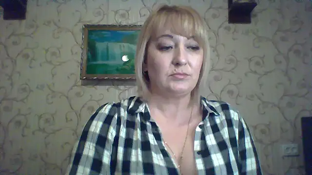 ArielXLoveresss online show from March 16, 2025, 2:33 pm