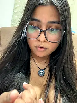 virginbrunette99 online show from December 16, 2025, 6:07 am