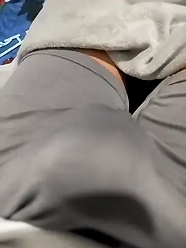 Snapshot of maynor1233 chatting on October 22, 2025, 10:09 pm maynor1233 online show from October 22, 2025, 10:09 pm