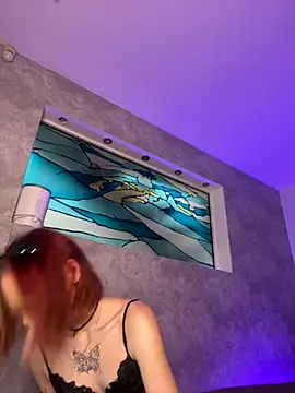 Snapshot of MeryWeaver chatting on September 26, 2025, 6:39 am MeryWeaver online show from September 26, 2025, 6:39 am