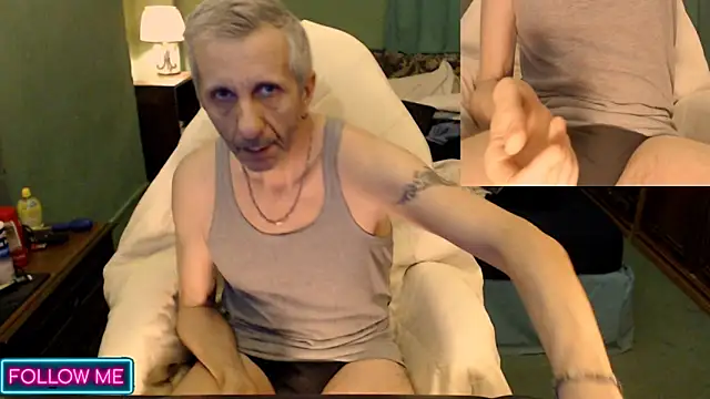 maxdaddy690 online show from December 5, 2024, 11:51 pm