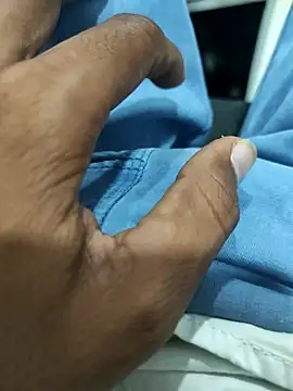 Snapshot of bbclip chatting on September 30, 2025, 9:47 am bbclip online show from September 30, 2025, 9:47 am