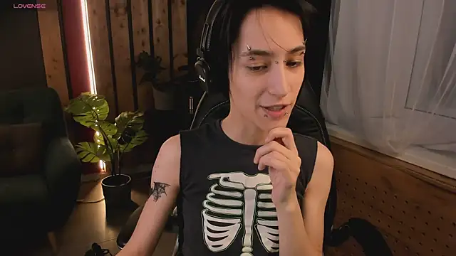 lisbatsyy online show from March 4, 2025, 5:03 pm