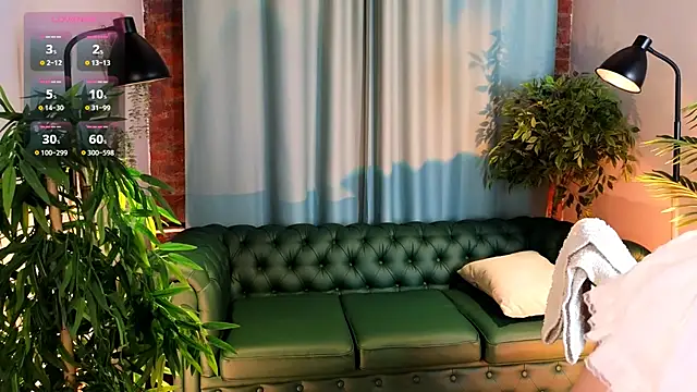 Snapshot of Cherry_Bite chatting on October 4, 2025, 10:19 pm Cherry Bite online show from October 4, 2025, 10:19 pm